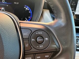 Toyota Corolla LUXURY 1.5 92кВ