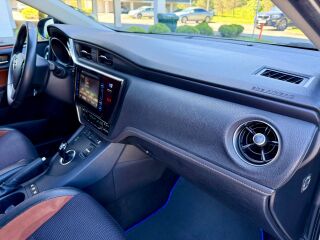 Toyota Auris Activ Hybrid Luxury Facelift 1.8 90kW