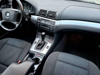 BMW 325 2.5 R6 M54B25 141kW