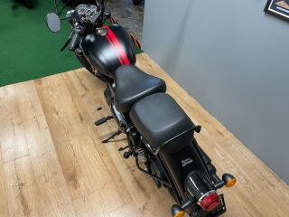 Royal Enfield Classic 350 Dark Stealth Black 15кВ