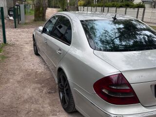 Mercedes-Benz E 270 Avantgarde 2.7 130kW