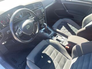 Volkswagen Golf 1.4 110kW