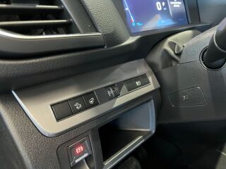 Peugeot Traveller L3 VIP BlueHDi 180 AT8 2.2 130kW