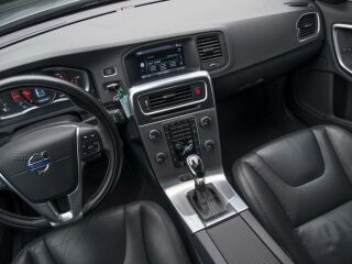Volvo V60 SUMMUM AWD TWIN ENGINE PLUG IN HYBRID FACELIFT 2.4 158kW