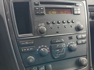 Volvo V70 2.4 136kW