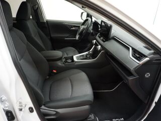 Toyota RAV4 Luxury + Comfort pakett 2.5 131kW