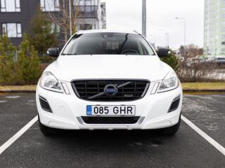Volvo XC60 R-Design Finish Facelift 2.0 120kW