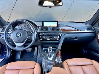 BMW 330 Sport Line xDrive 2.0 R4 185kW
