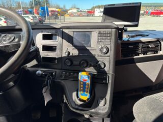 Mercedes-Benz Antos 1830 4x2 220кВ