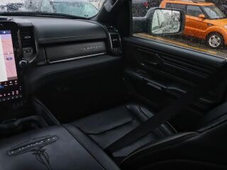 Ram 1500 Limited Crew Cab Lifted 5.7 V8 Hemi 395hp
