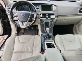 Volvo V40 Summum 1.6 84кВ