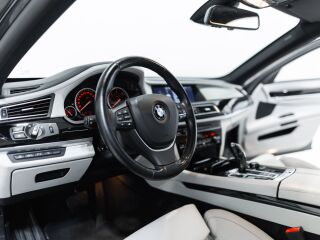 BMW 740 Individual xDrive 3.0 225kW