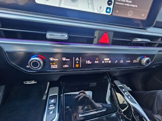 Kia Sorento AWD TX 7k 2.2 142kW