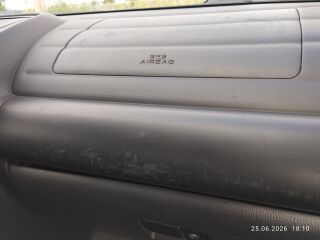 Lexus IS 200 GXE10 2.0 R6 114kW