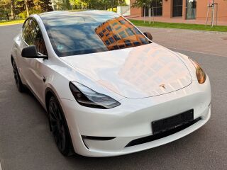 Tesla Model Y PERFORMANCE 393kW