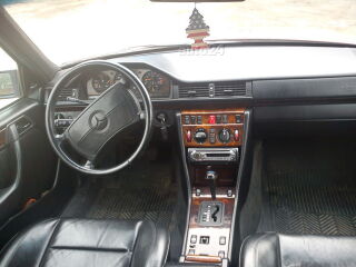 Mercedes-Benz E 300 TE 3.0 R6 162kW