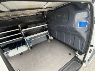 Mercedes-Benz Vito 114 CDI FWD LANG 3050KG MAN WERKSTATT 1.8 R4 CDI 136 100kW
