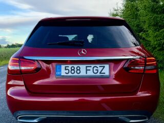 Mercedes-Benz C 220 2.0 143kW