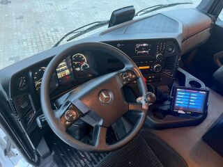 Mercedes-Benz Antos 1832 4x2 235kW