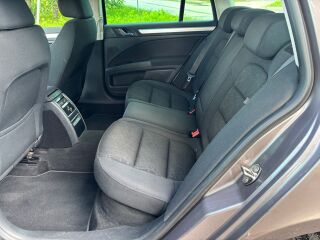 Skoda Superb Ambiente Family 1.8 118kW
