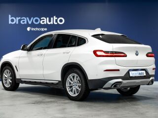 BMW X4 xDrive20i 2.0 135kW