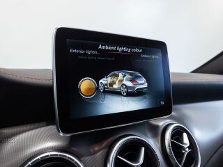 Mercedes-Benz CLA 200 AMG Orange Art 1.6 115kW