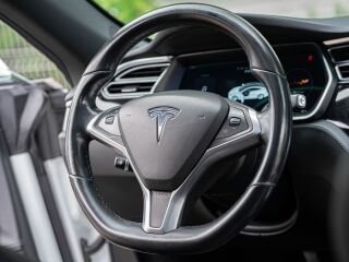 Tesla Model S 75D 158kW