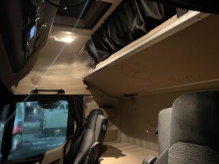Mercedes-Benz Actros 1845 330kW