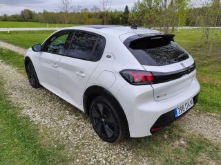 Peugeot 208 GT Electric 57kW