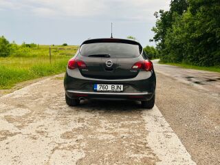 Opel Astra 1.4 103kW
