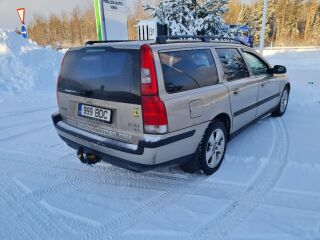 Volvo V70 2.4 R5 125kW