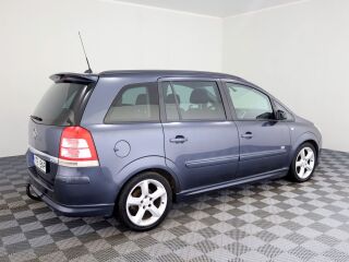 Opel Zafira OPC Line 1.9 CDTi 110kW