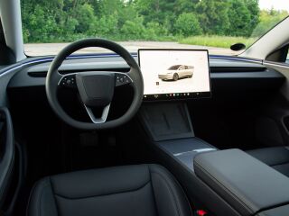 Tesla Model 3 208кВ