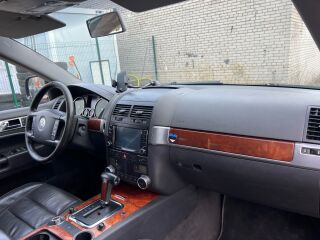 Volkswagen Touareg Black edition diesel 2.5 R5 Diesel 128кВ