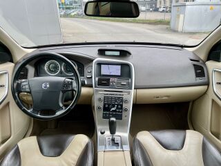Volvo XC60 AWD Summum 2.4 D5 136кВ