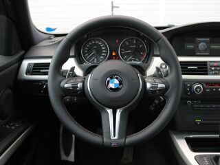 BMW 330 M-pakett 3.0 220кВ