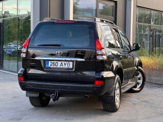 Toyota Land Cruiser Black 3.0 127kW