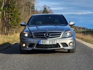 Mercedes-Benz C 63 AMG 6.2 V8 336kW