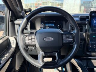 Ford F-150 Lightning Platinum Extended Range SuperCrew