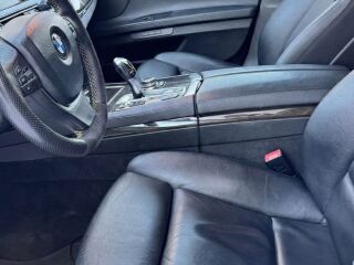 BMW 740 XDRIVE 3.0 230кВ