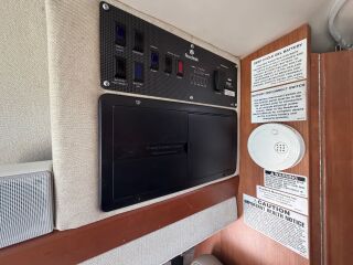 Chevrolet Express 2500 Roadtrek 170 Versatile Camper Van 4.8 V8