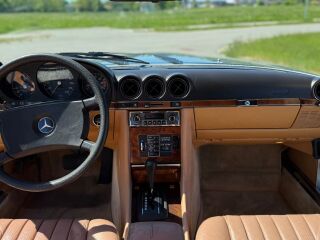 Mercedes-Benz 450 4.5 V8 147kW