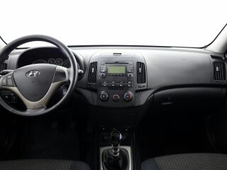 Hyundai i30 Elegance 1.6 90kW