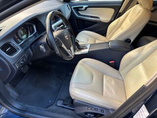 Volvo V60 Summum Plug-In Hybrid 2.4 D6 158kW