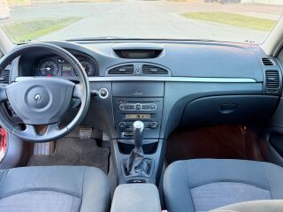 Renault Laguna Elegance 2.0 99kW