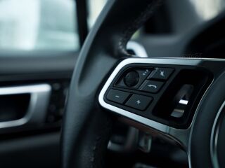 Porsche Cayenne E-HYBRID 3.0 250кВ