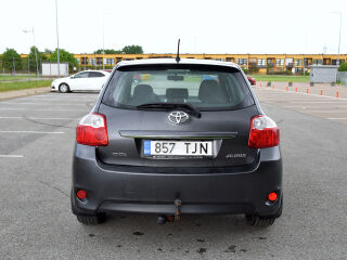 Toyota Auris Facelift 1.6 97kW