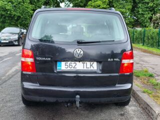 Volkswagen Touran ComfortLine 2.0 R4 TDi BKD 103kW
