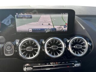 Mercedes-Benz GLA 180 AMG pakett 1.3 100кВ