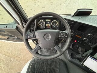 Mercedes-Benz Antos 1832 4x2 235kW